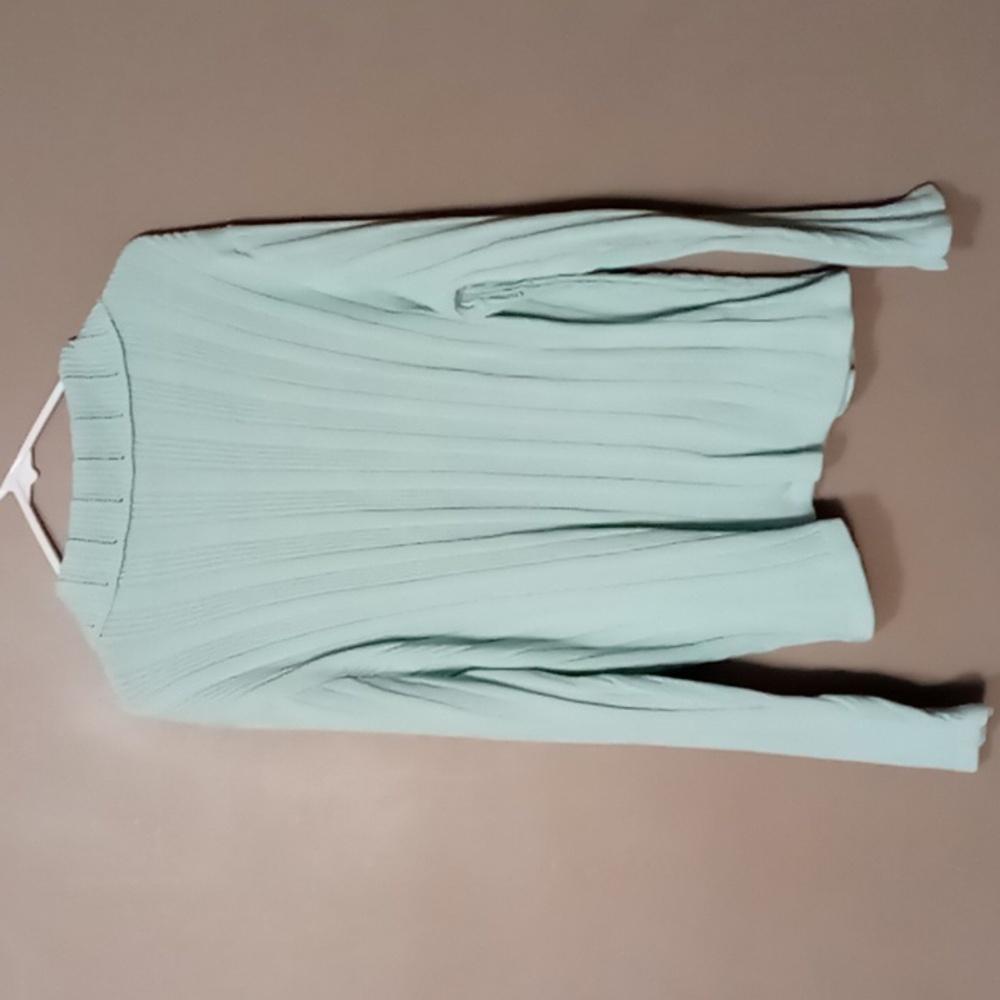 Classic Elements Mint Green Full Button Fitted Ar… - image 2